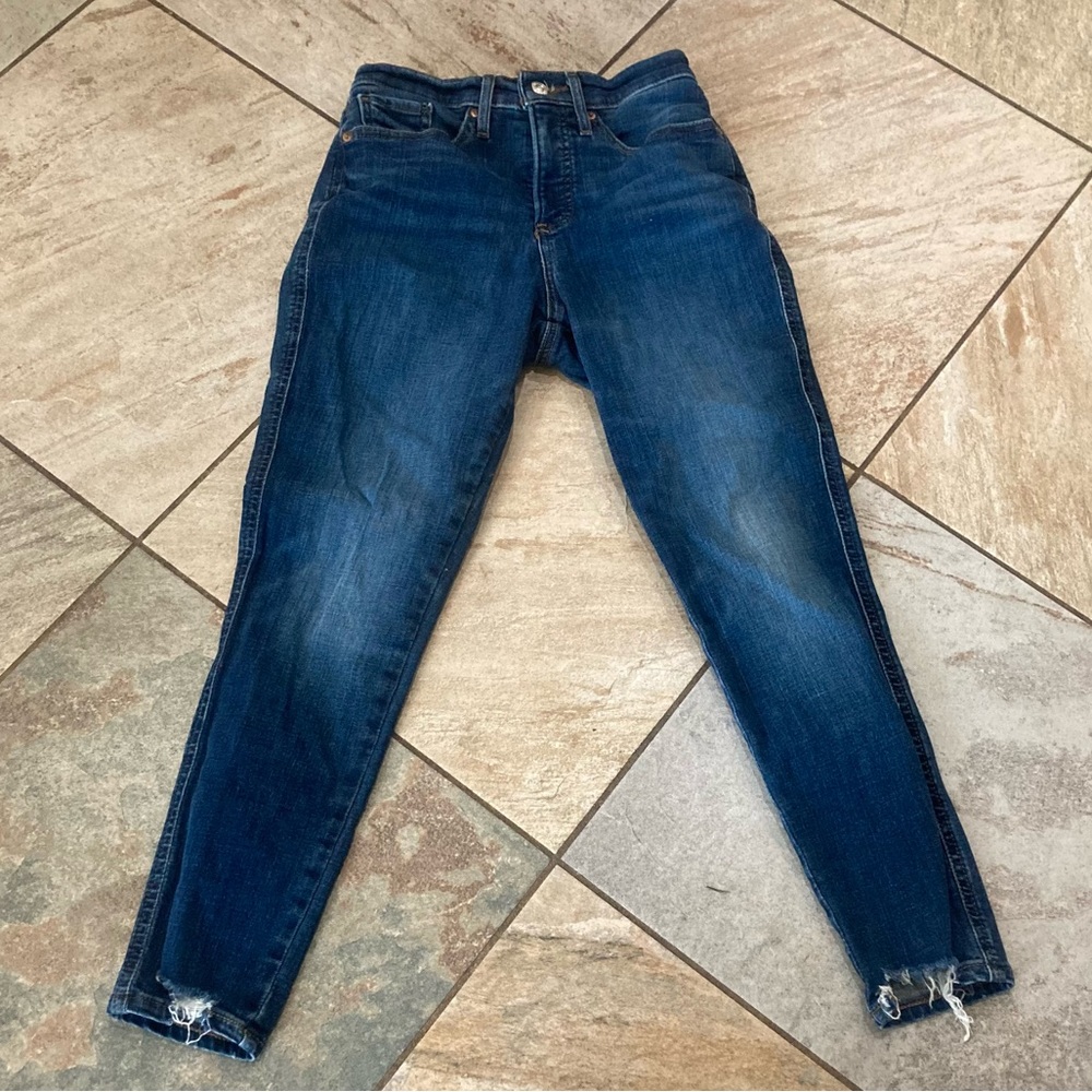 Express dark wash skinny leg ankle jeans 0 Short VGUC Light distress - Picture 1 of 11